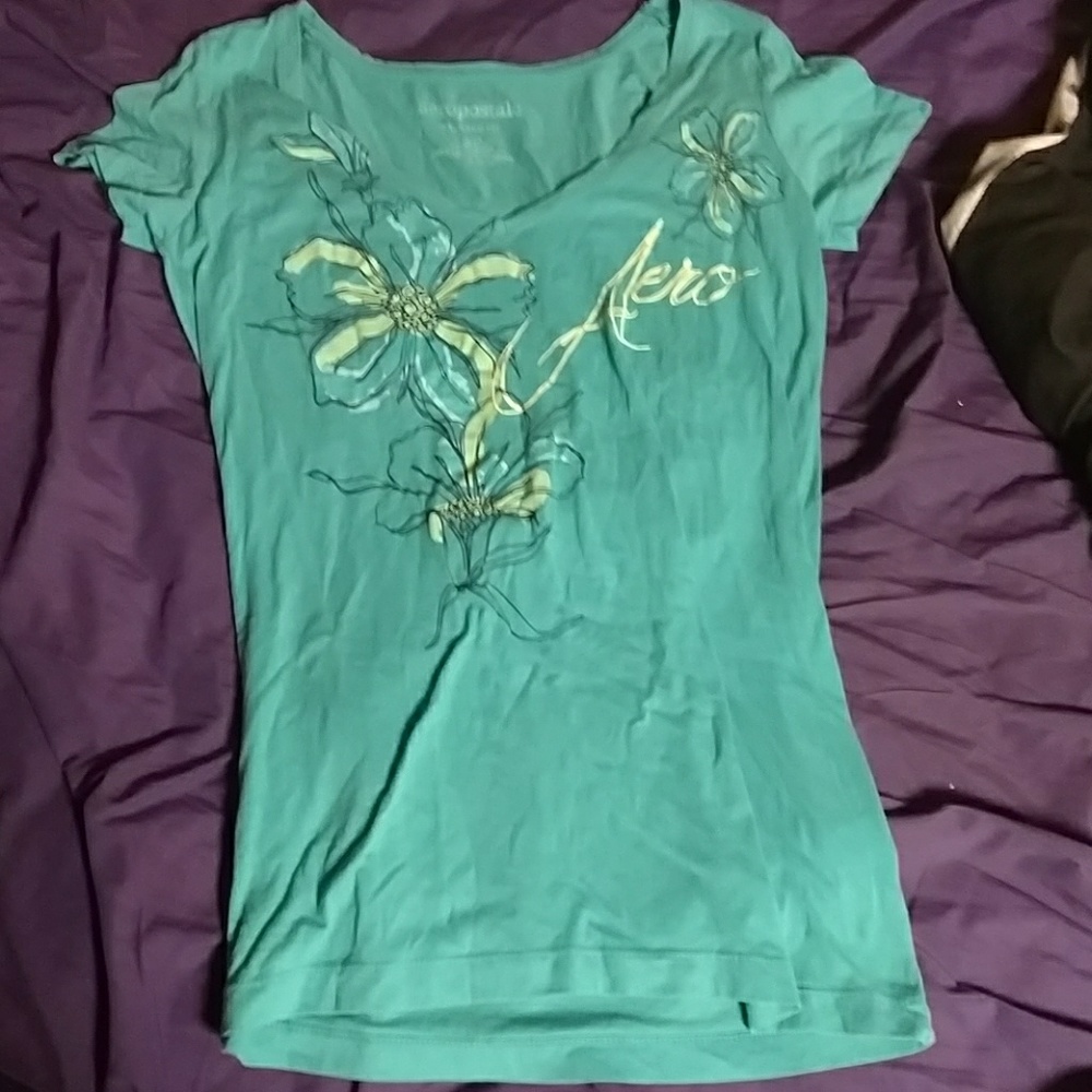 Aero v neck t